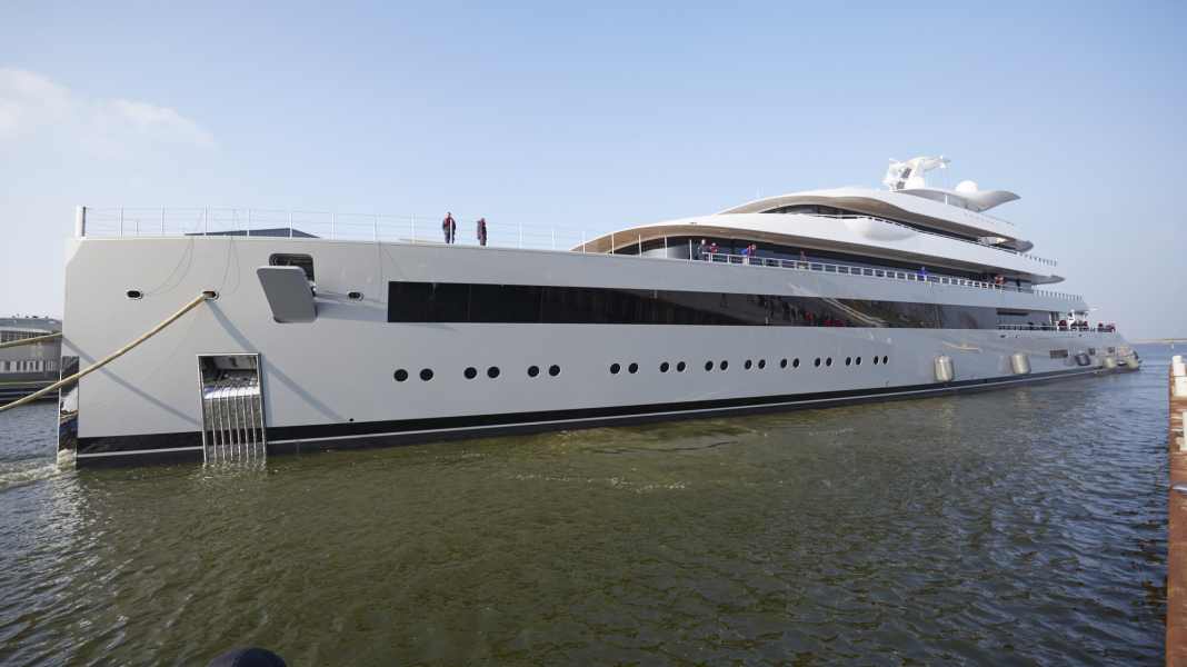 "Moonrise": Almost 100 metres from Feadship