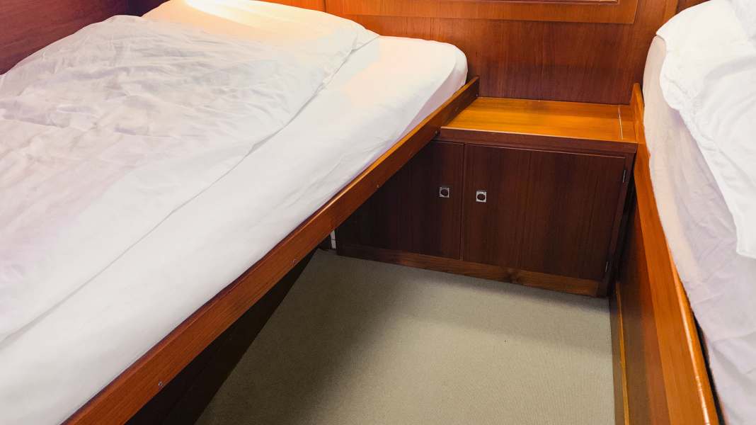 Workshop: Make two out of one - how to turn a single bunk into a double bed