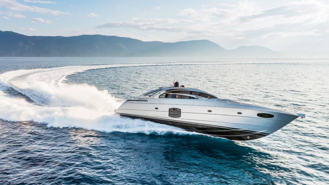 Test: Pershing 70 - In die Stratosphäre