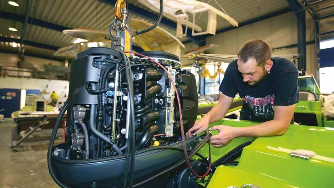 Outboard engines: 150 hp in the test - The new centre
