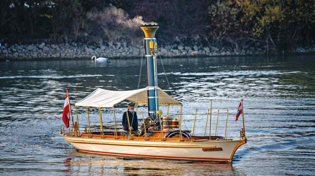 Reportage: Duchess of Argyll - Es ist Dampfzeit