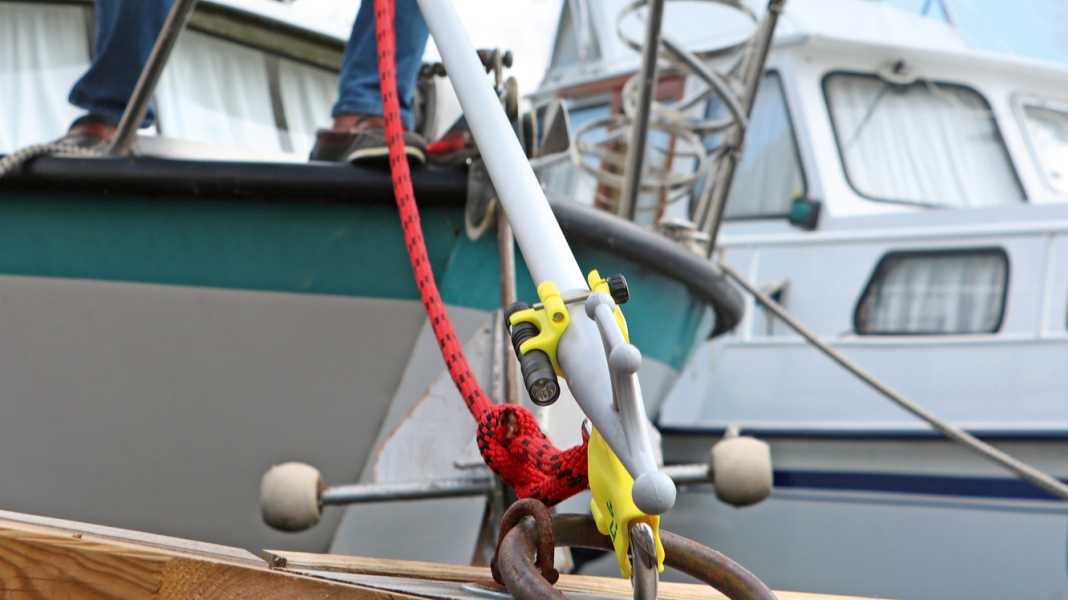 Accessory test: Boat hooks - lines tight without effort