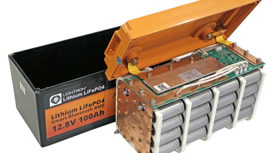 Vehicle electrical system: Comparison of lead and lithium batteries - Full charge