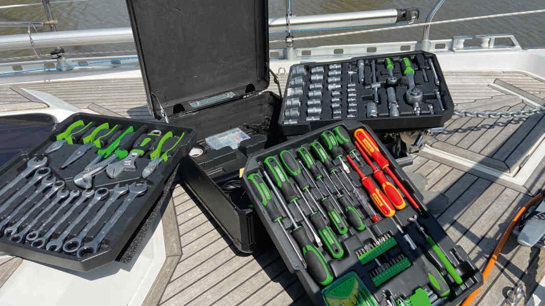 Tool sets: No more chaos in the case