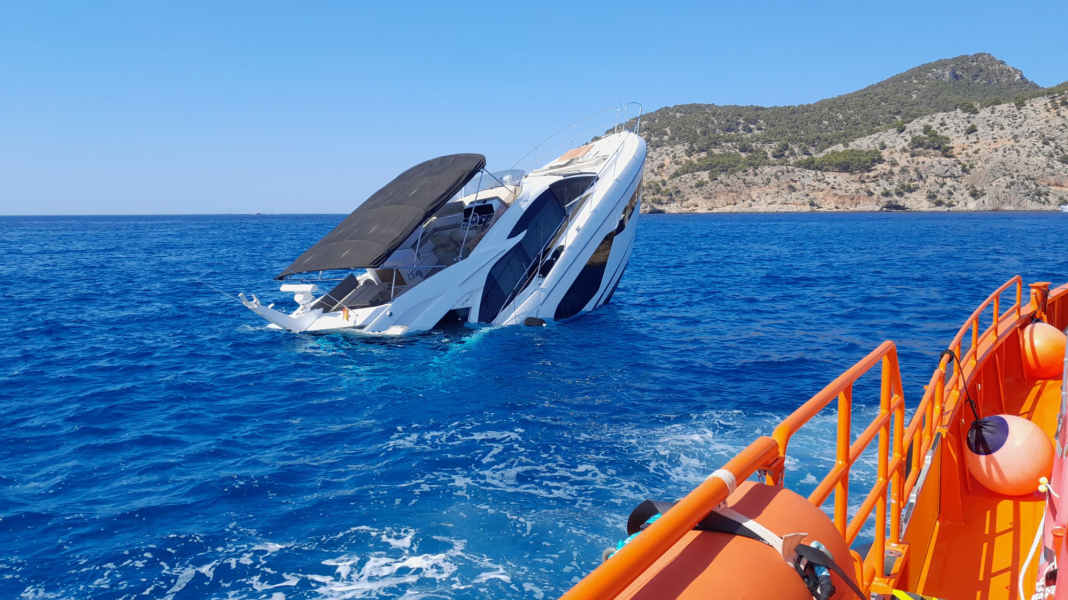 Seenot: Motoryacht sinkt vor Mallorca – deutsche Familie gerettet