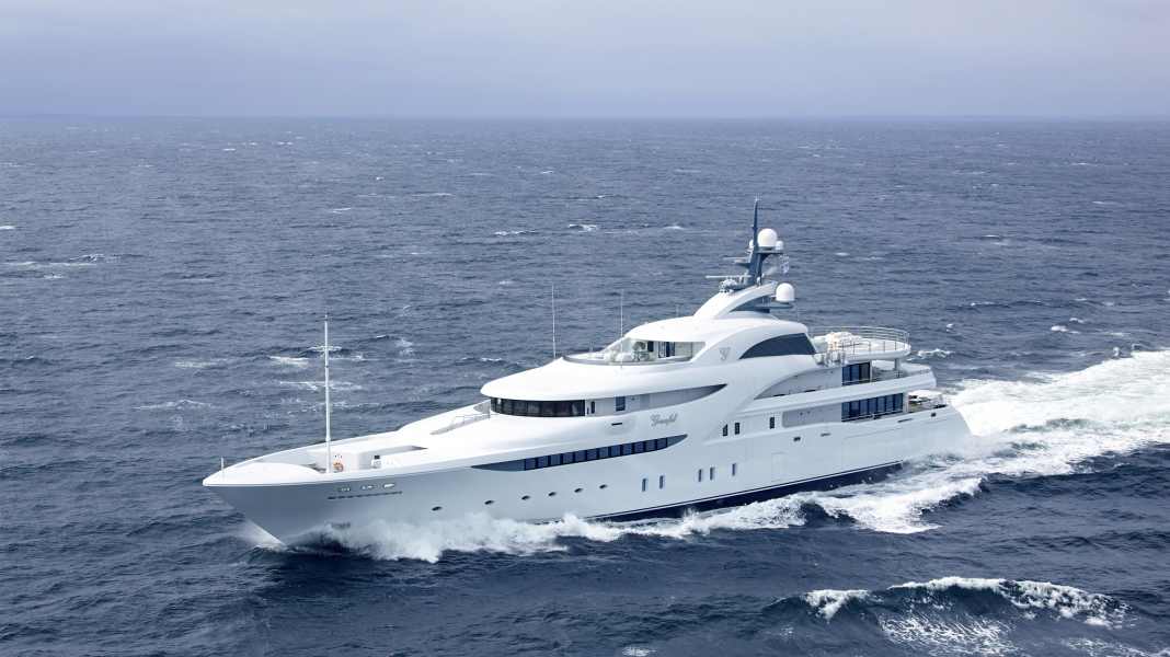 Blohm+Voss lieferte „Graceful" aus