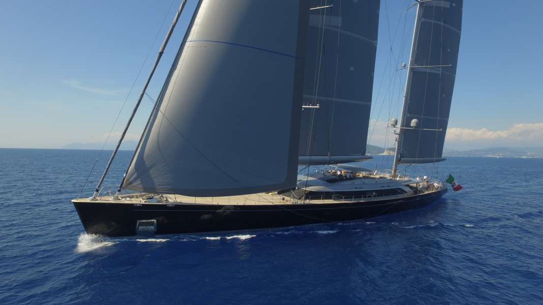 70-Meter-„Sybaris" auf Probefahrt