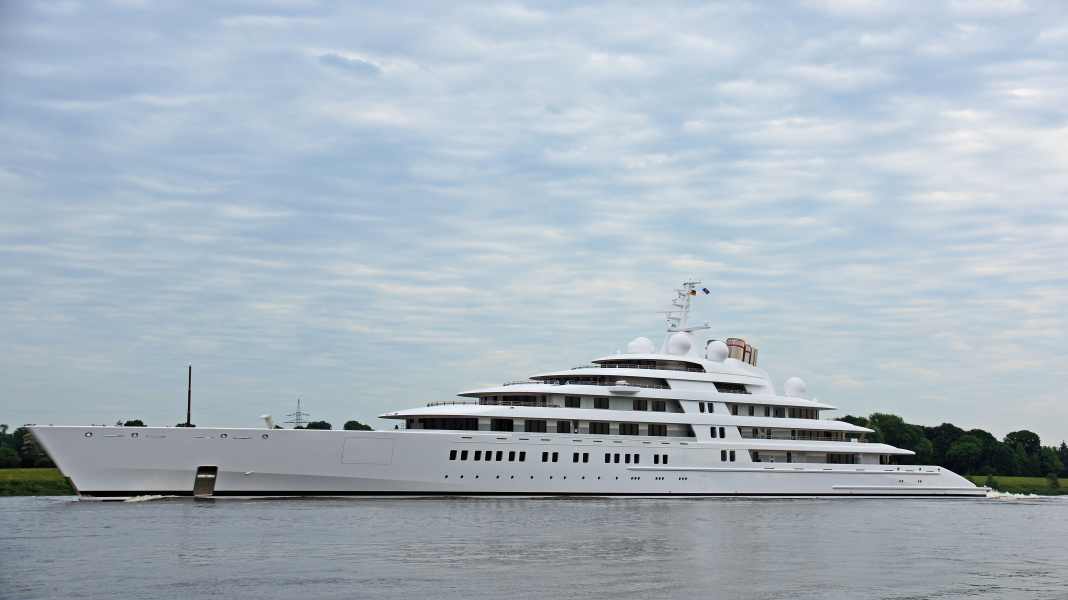 "Azzam" on a test drive