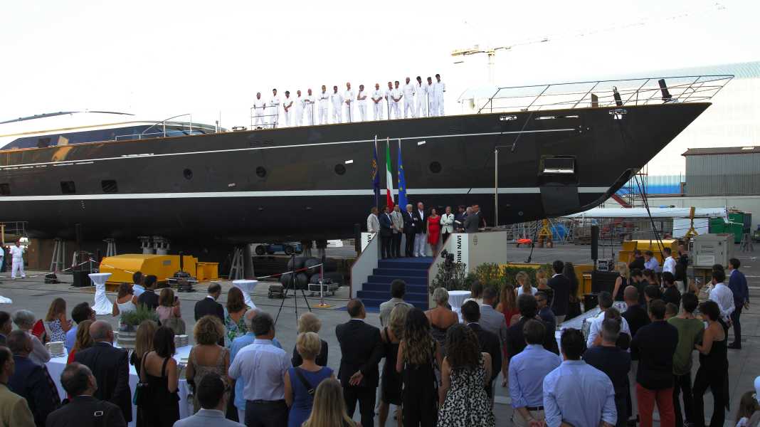Perini Navi launchte 60-Meter-„Seven"