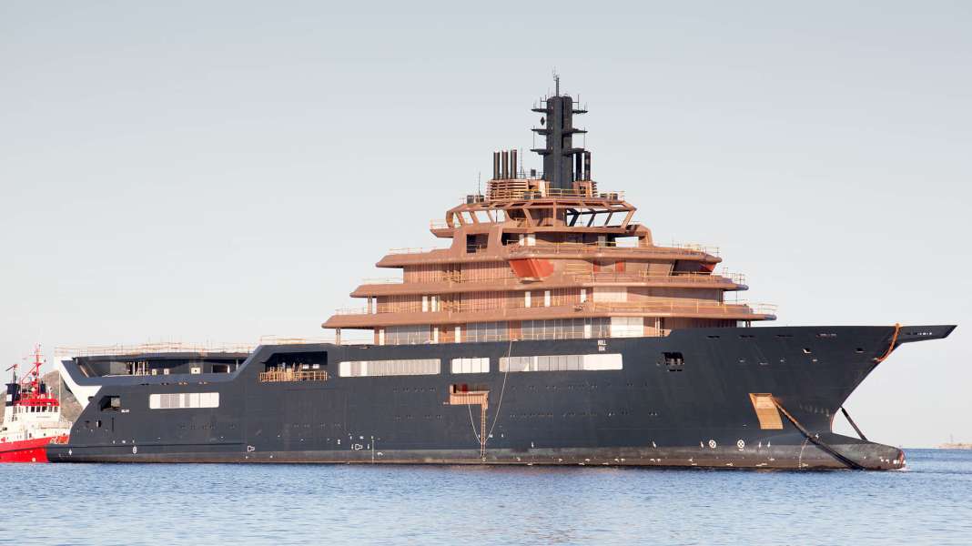 REV comes to Lloyd Werft