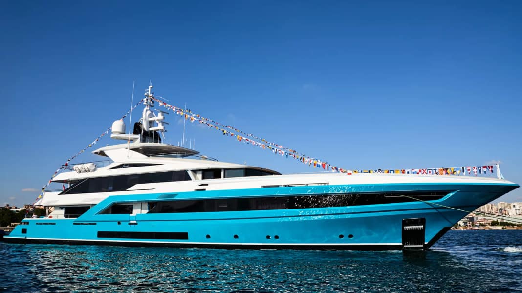 Launch News: 53-metre jewel in turquoise