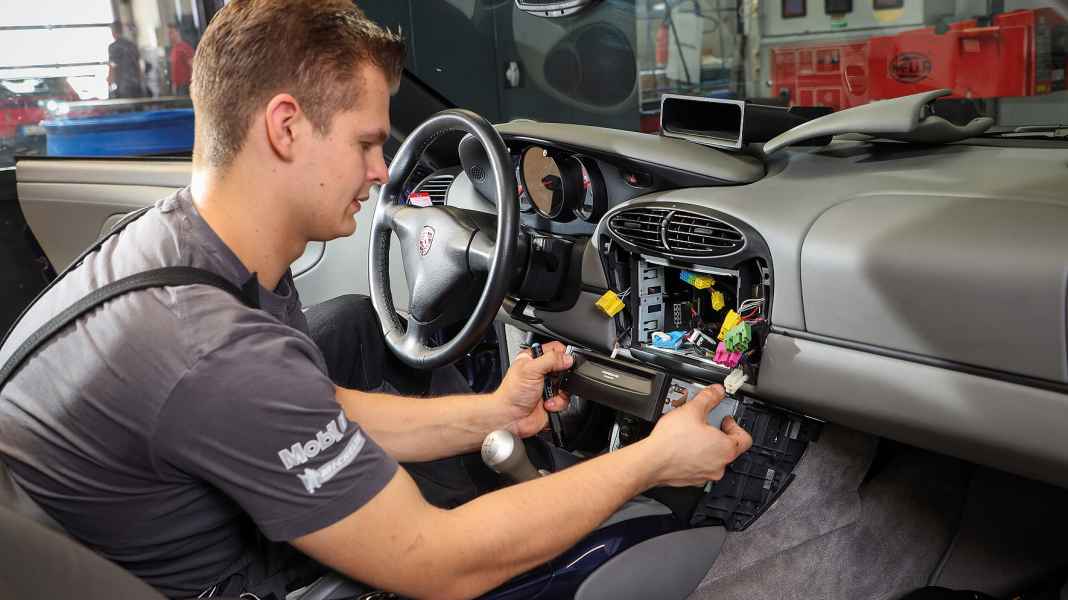 Infotainmentsystem PCCM Plus: Online im Klassiker Porsche 986 und 996