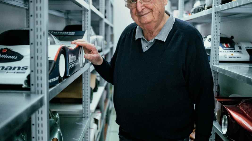 IM DREHZAHLBEGRENZER MIT ... NORBERT SINGER - MISTER LE MANS