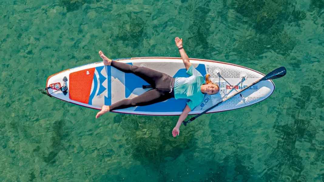 SUP Yoga: Die besten Yoga-Übungen für Einsteiger auf dem SUP