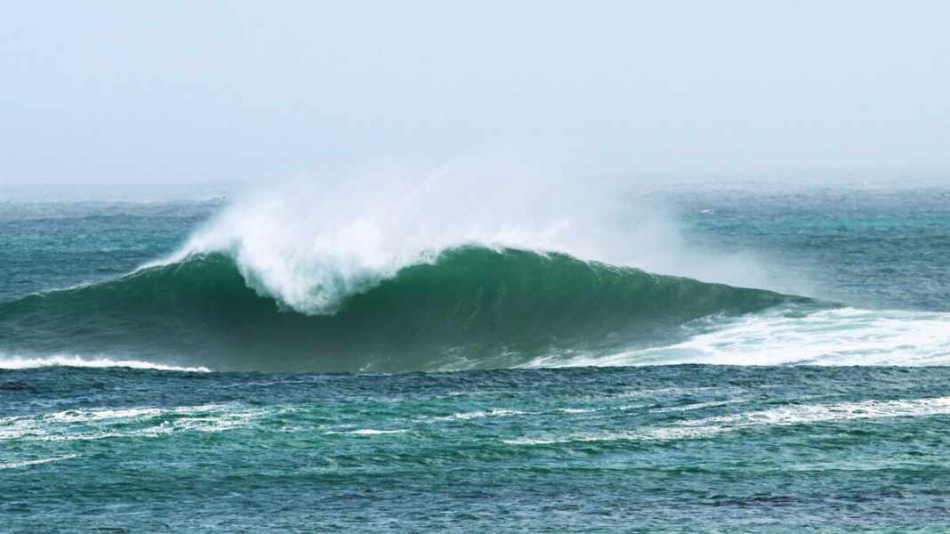 Part 1: SUP riding technique Wave: Wave science and surf