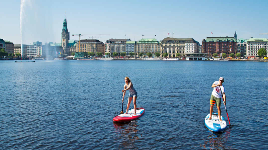 Deutschland: Hamburg-Rundfahrt mit dem SUP Board