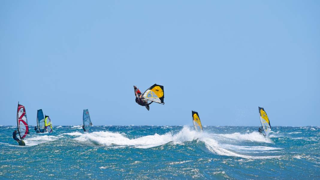 Loutsa - the best windsurfing spots east of Athens