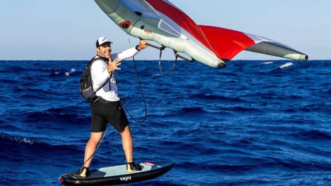 Weltrekord: Dimitris Apalagakis foilt von Athen nach Kreta an einem Tag