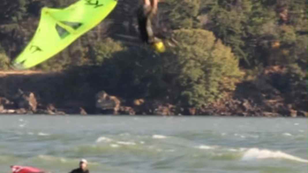 Wingsurf World: Nathan Berger - this landing could be improved!
