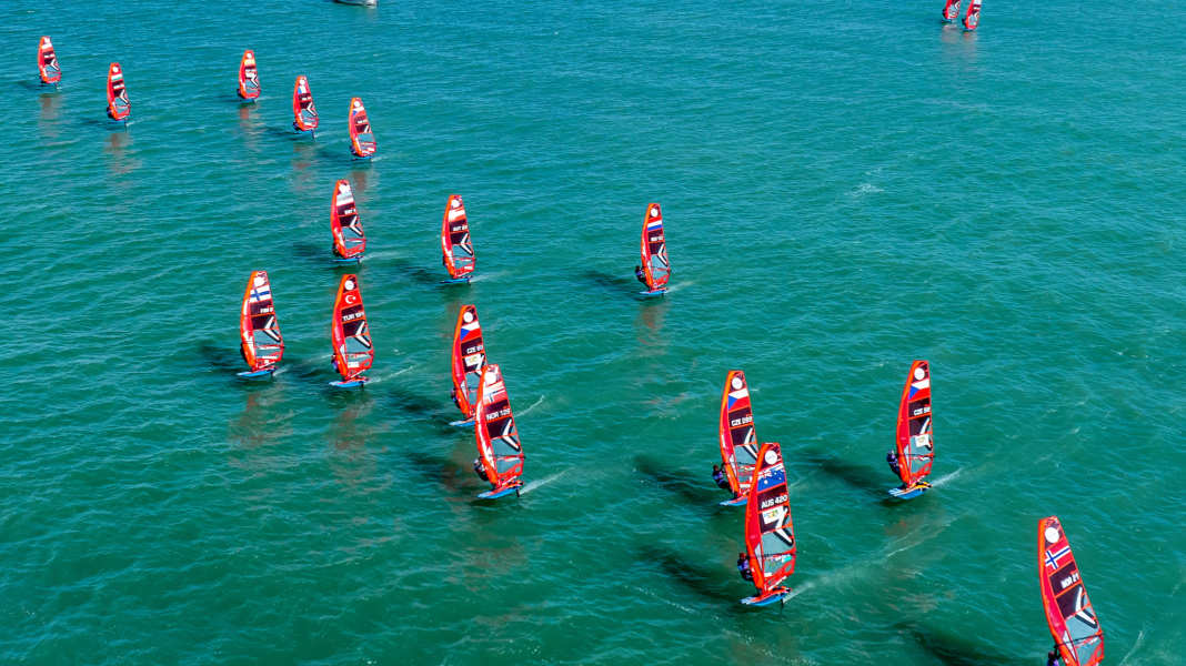 Rule change: sails in the iQFoil are getting smaller