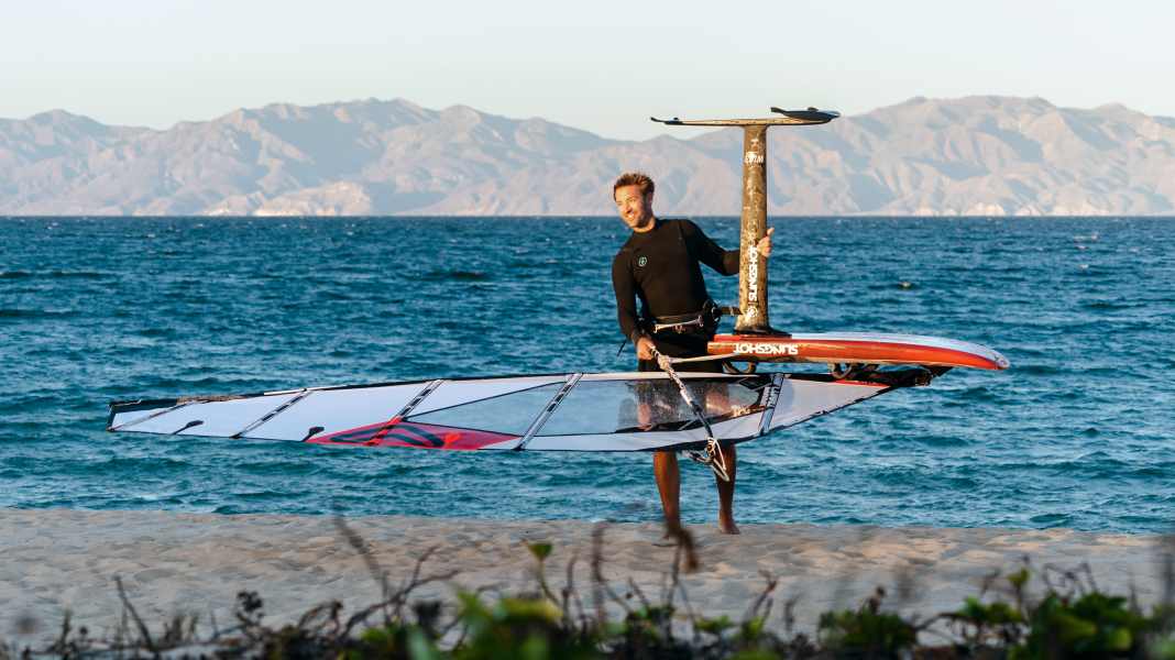 The mast is the key point