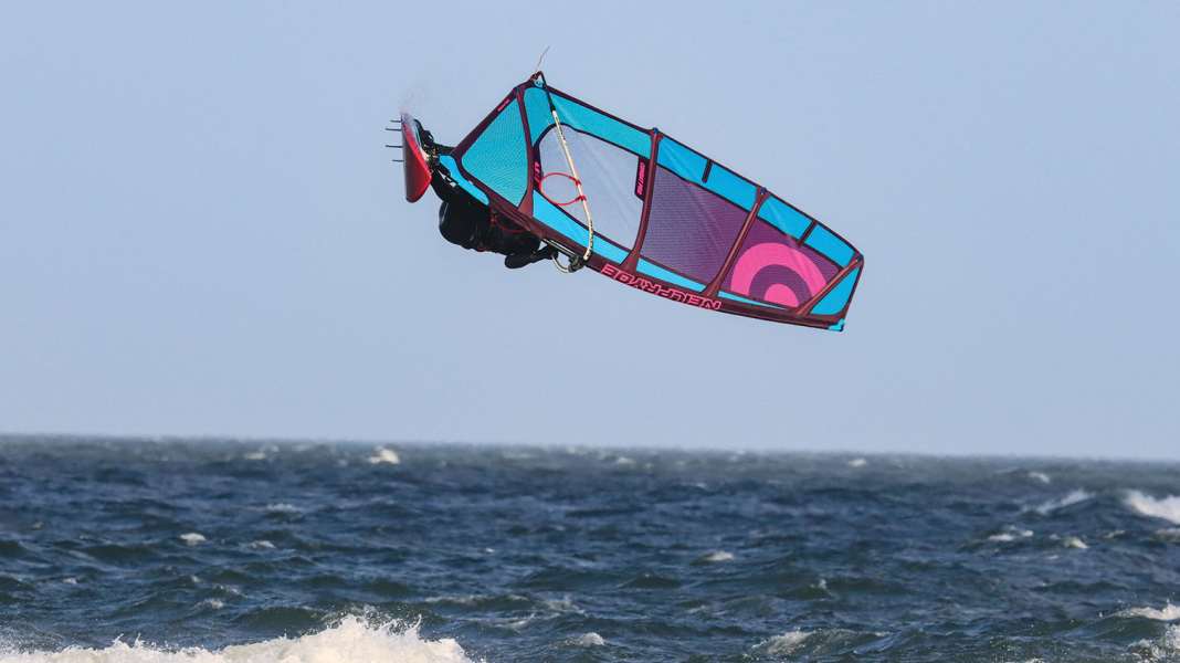 Test 2022: Wave sail Neilpryde Combat Pro 4.5