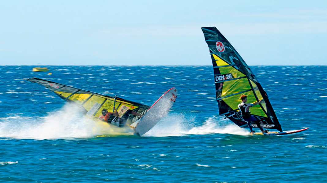 Vincent's workshop: Material adjustment in strong winds