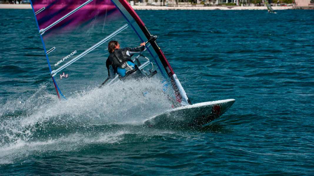 F2 Vegas 136 LTD