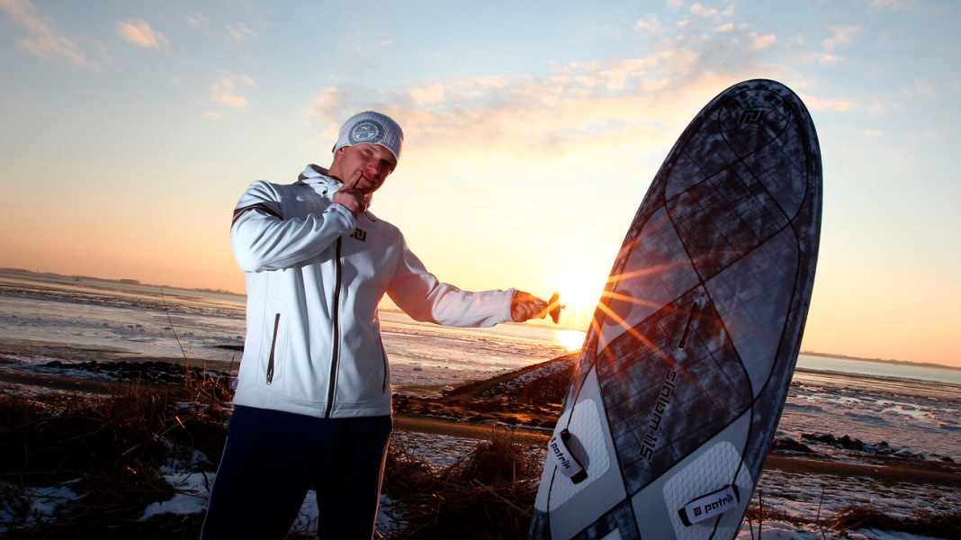 Board trim: The right mast foot position