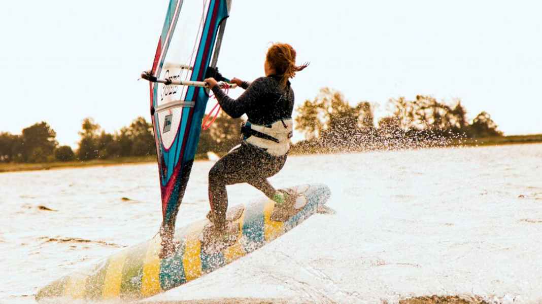Lemkenhafen auf Fehmarn: Windsurf-Aufsteigerspot des Monats