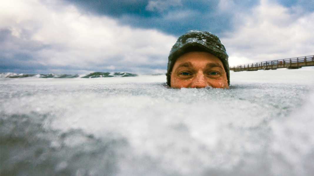 Winter surfing: How to find the right wetsuit