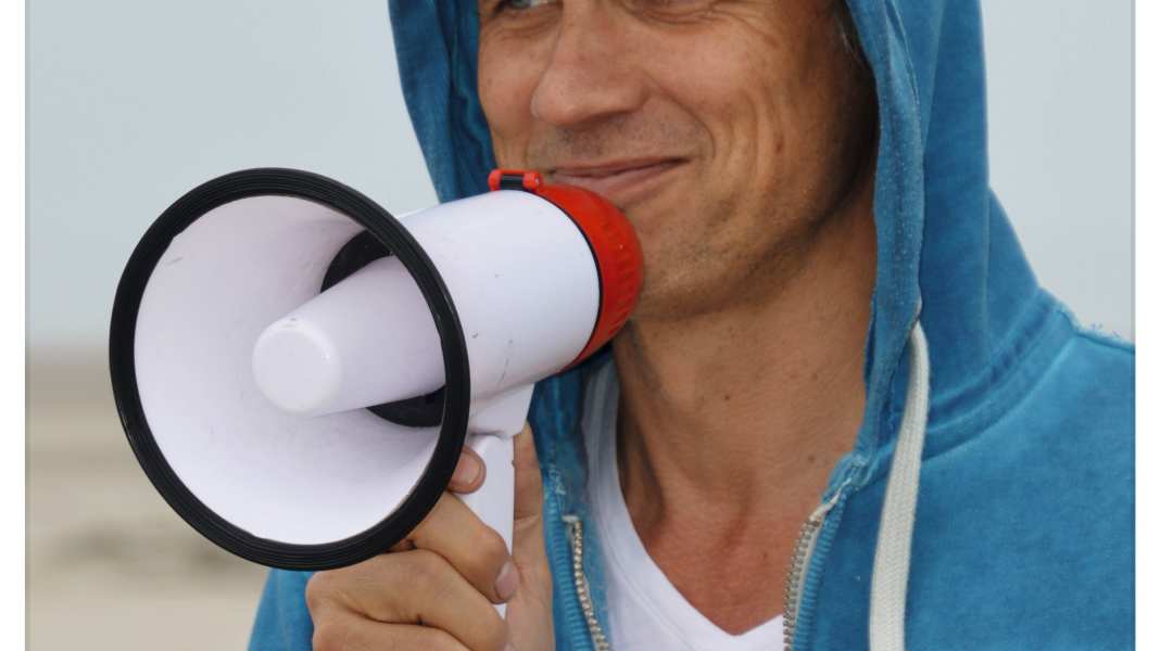 Ralf Bauers Surf-Film "SEM DHUL" - "Gegen den Wind" reloaded