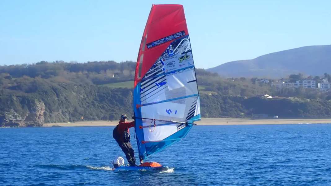 Windsurf Round Europe: Jono Dunnett veröffentlicht Buch über Europa-Umrundung