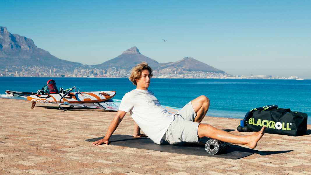 Training with the Blackroll: The best exercises for knees and legs
