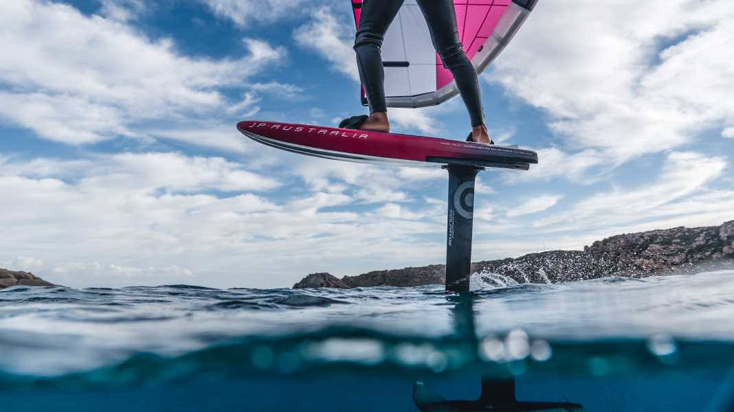 Basics: So findest du die richtige Foil-Position beim Wingsurfen