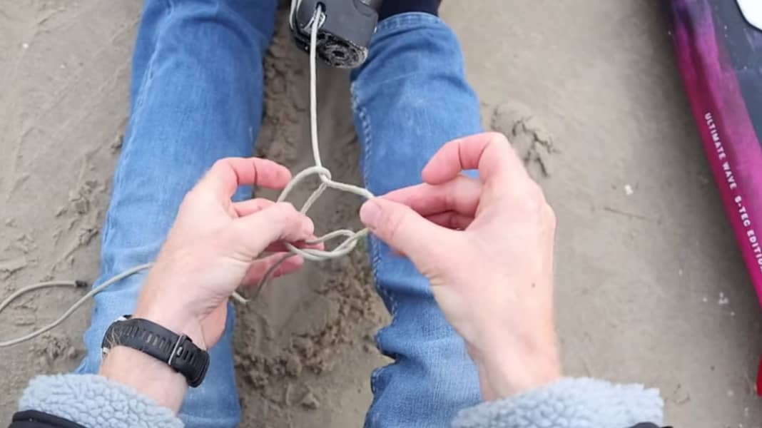 Lifehack: Die magische Schlaufe - so baust du dir eine Trimmhilfe zum Segelaufbauen