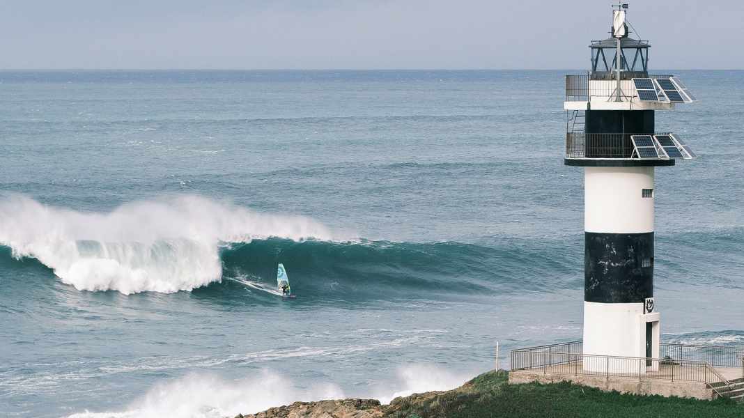 Big Wave Surfen - Leon Jamaer & Thomas Traversa auf Atlantik-Tour