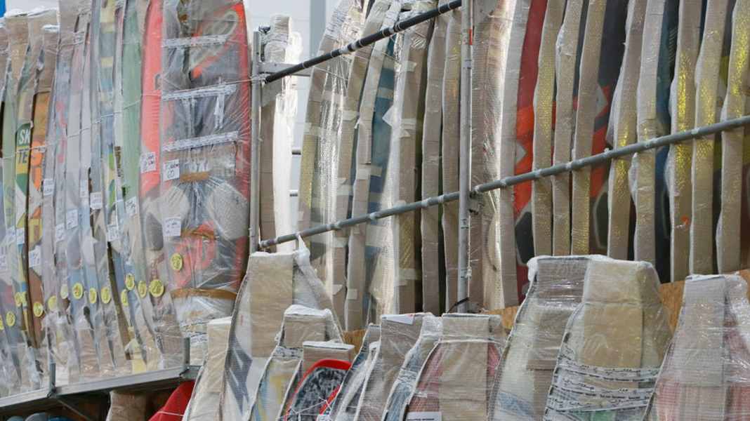 Surfmaterial als Mangelware