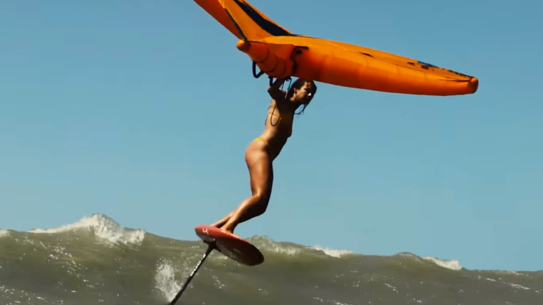 Marcella Witt - Wingfoil downwinder in Brazil