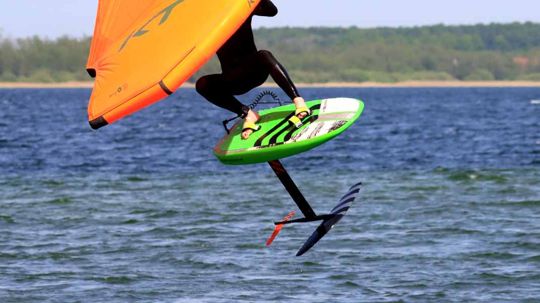 The I-99 Winger Ride Wingfoilboard in test