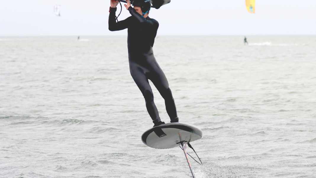 How to make the turn in wingsurfing