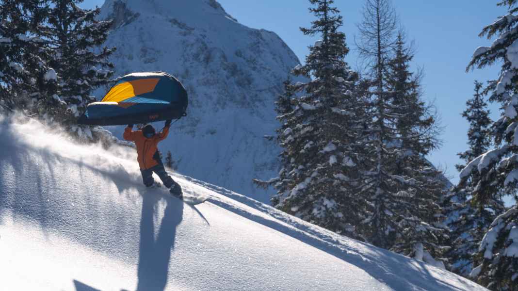 Seppl Ramsbacher - Wingsurfing in powder snow