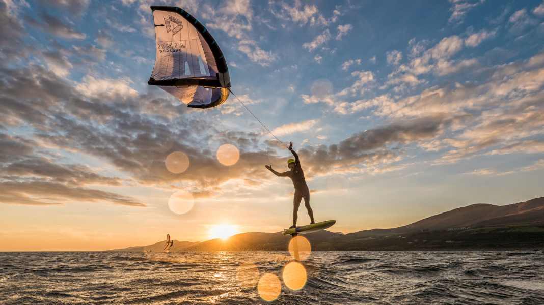 Fahrtechnik: So findest Du die richtige Leash zum Wingsurfen