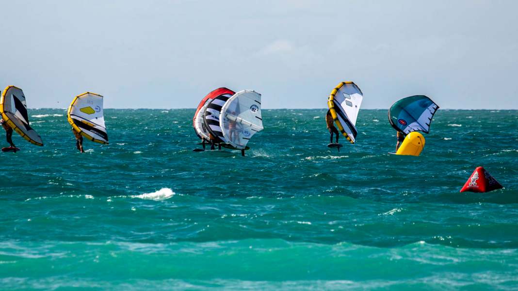Wingfoil World Cup: Escofet and Suardiaz lead in the FreeFly slalom