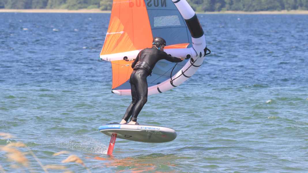 Wingboard: Das aufblasbare Starboard Air Foil Inflatable im Test