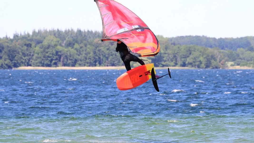 Test: The Tabou Pocket Air Team Wingboard - featherweight trick machine
