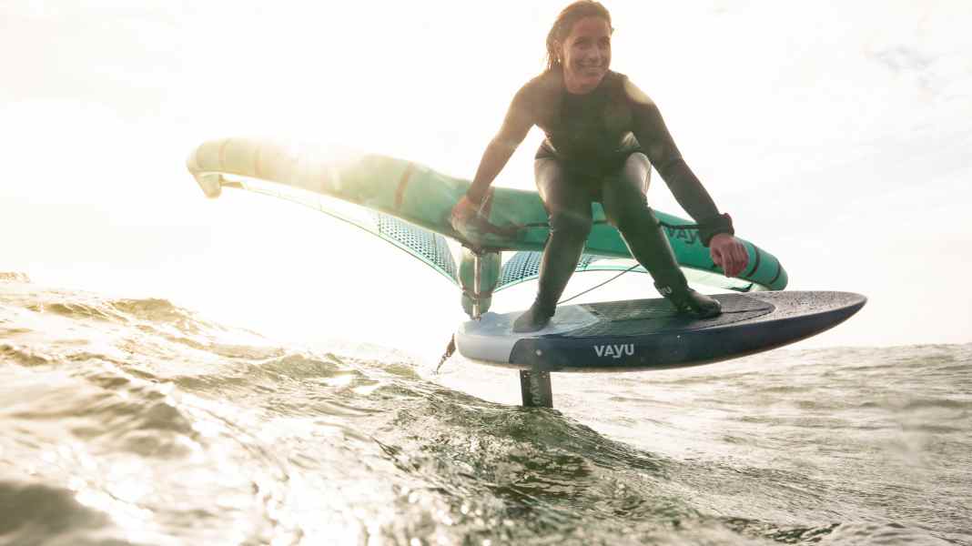 This is how you learn to wingsurf in the wave - set the pump and wing "off"
