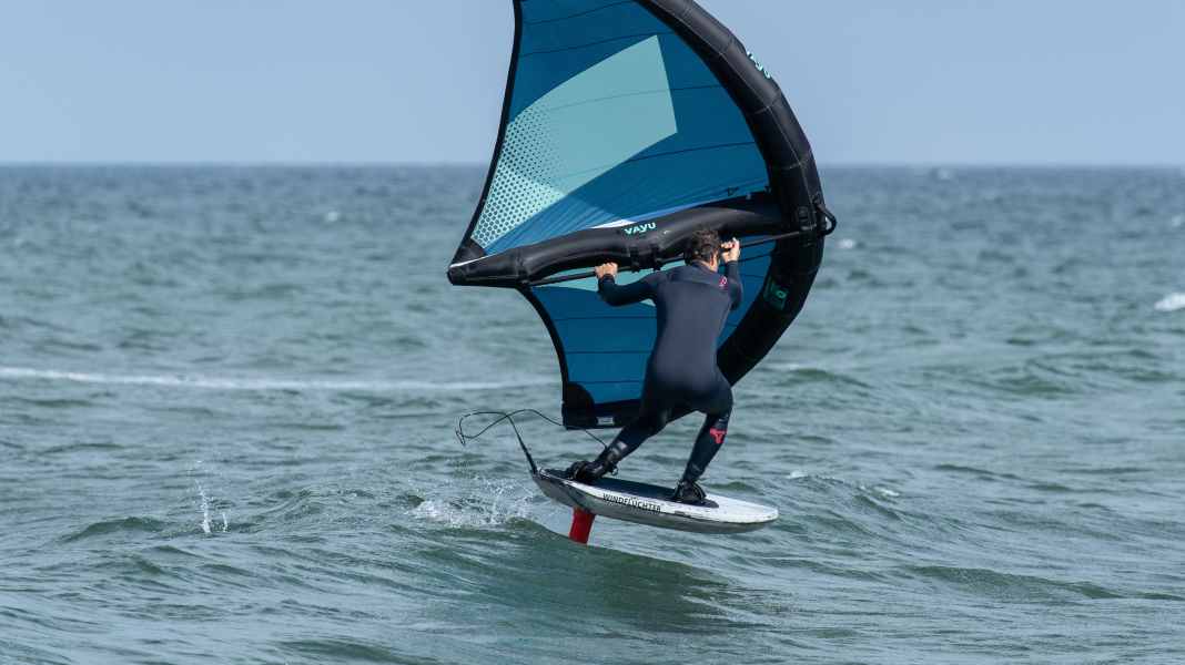 Wingsurfen lernen in der Welle - so gelingt das Wellenqueren