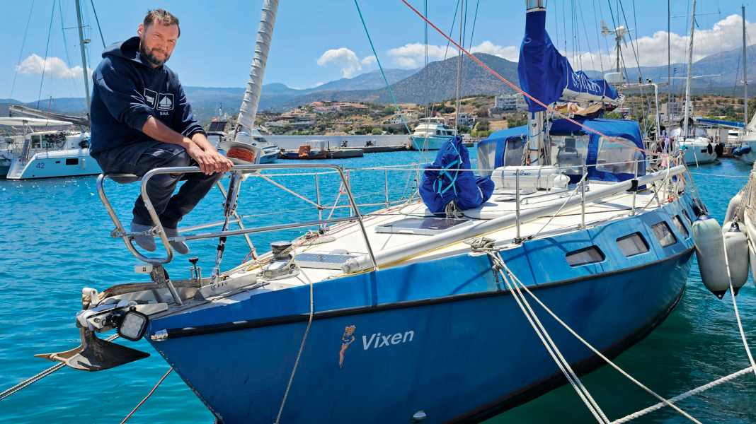 Entretien avec le journaliste : Un tour du monde à la voile sur la route de la mer Rouge