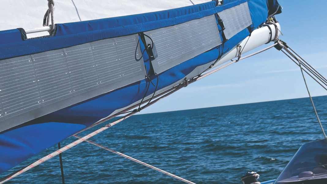 Pannelli solari: un grande albero genera elettricità